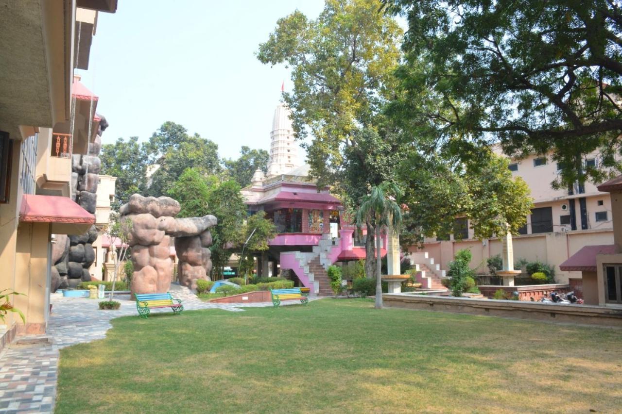 Ananda Krishna Van Вриндавана Экстерьер фото